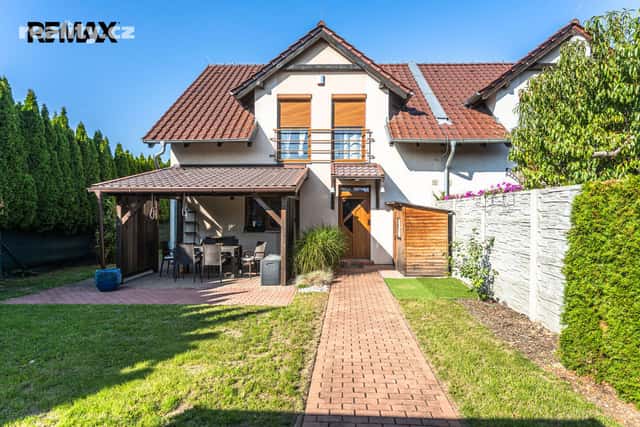 Pronájem dům 130 m², pozemek 400 m², Lísková, Šestajovice, okres Praha-východ