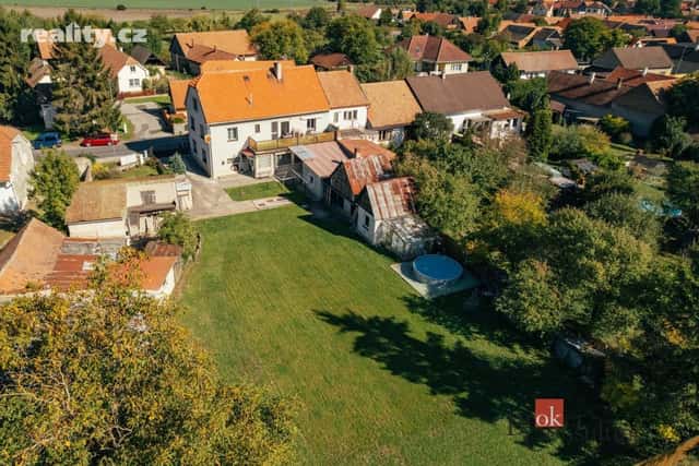 Prodej dům 220 m², pozemek 1.458 m², Hlavní, Běrunice, okres Nymburk