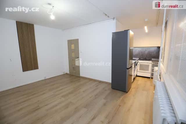 Prodej byt 1+kk, 33 m², panel, osobní, Českolipská, Praha 9 – Střížkov