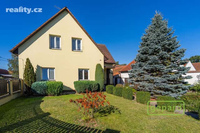 Prodej dům 207 m², pozemek 724 m², Kestřany, okres Písek