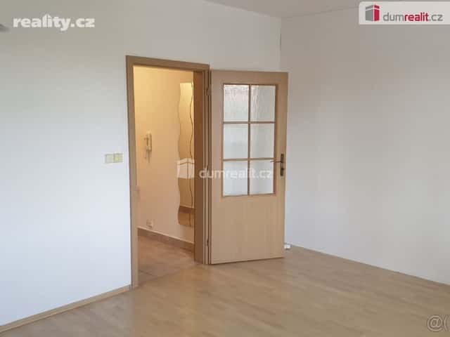 Pronájem byt 1+kk, 27 m², cihla, osobní, Pražská, Praha 10 – Hostivař