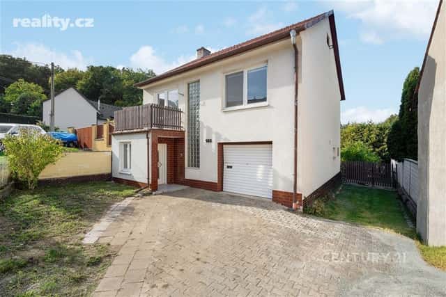 Prodej dům 4+1, 113 m², pozemek 2.011 m², Sentice, okres Brno-venkov