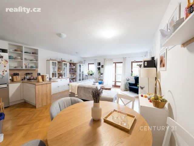 Prodej byt 4+kk, 101 m², cihla, osobní, Jesenice, okres Praha-západ