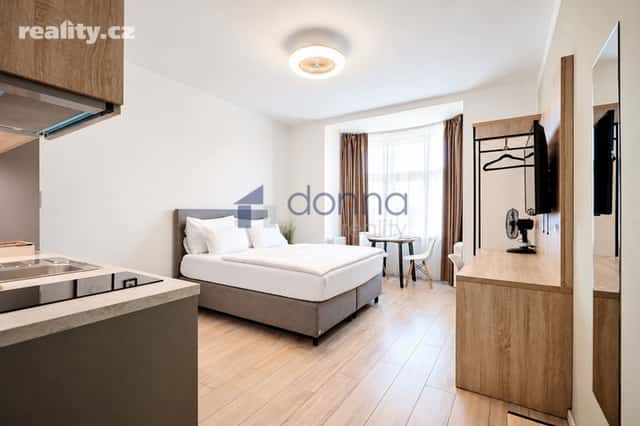 Pronájem byt 1+kk, 27 m², cihla, osobní, Strakonická, Praha 5 – Smíchov