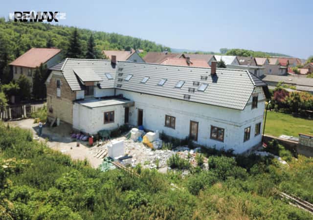 Prodej dům 328 m², pozemek 666 m², Lipno, okres Louny