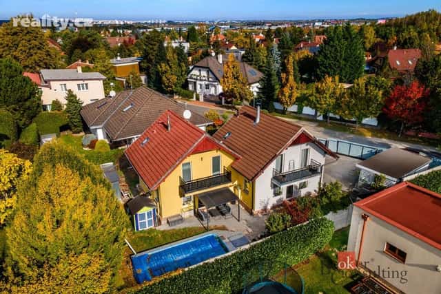 Prodej dům 196 m², pozemek 561 m², U Cihelny, Průhonice, okres Praha-západ