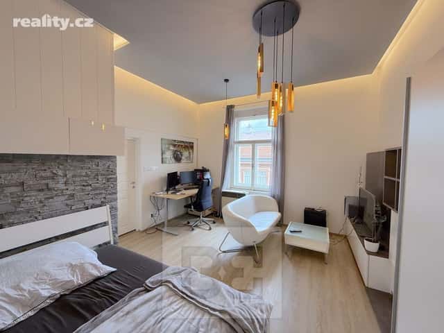 Pronájem byt 1+1, 40 m², cihla, osobní, Chelčického, Praha 3 – Žižkov