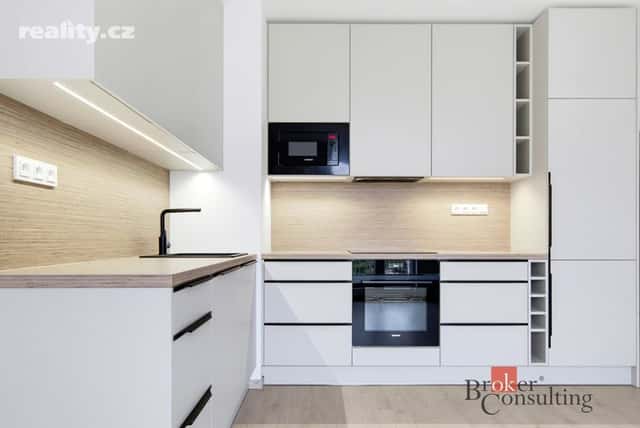 Pronájem byt 2+kk, 58 m², osobní, U Sportovní školy, Pardubice – Ohrazenice