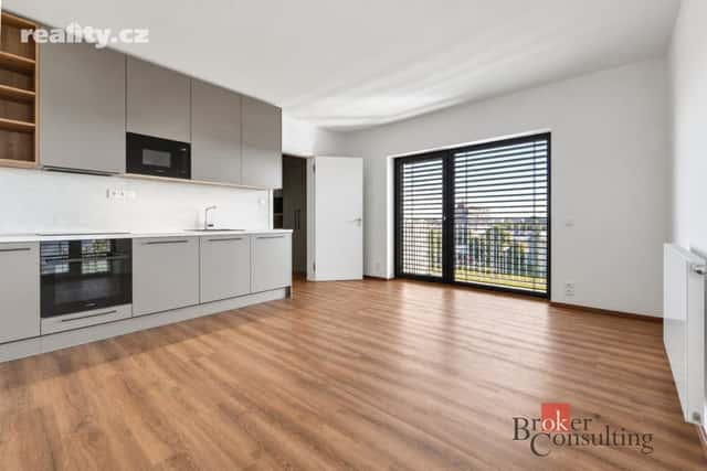 Pronájem byt 1+kk, 32 m², Nový Hradec Králové