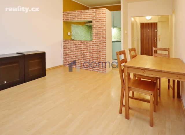 Pronájem byt 1+kk, 27 m², panel, osobní, Rochovská, Praha 9 – Hloubětín