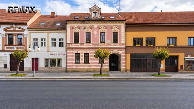 Prodej dům 395 m², pozemek 642 m², Nám. Komenského, Kostelec nad Labem, okres Mělník