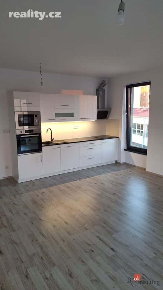 Pronájem byt 3+kk, 90 m², osobní, Plzeň 2 Slovany – Lobzy, okres Plzeň-město