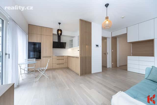 Pronájem byt 2+kk, 50 m², cihla, osobní, Kobrova, Praha 5 – Smíchov