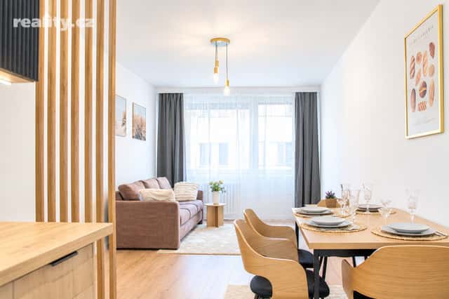 Pronájem byt 2+kk, 49 m², panel, osobní, Královická, Praha 10 – Strašnice