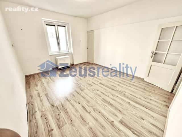 Pronájem byt 1+kk, 26 m², osobní, Ronkova, Praha 8 – Libeň