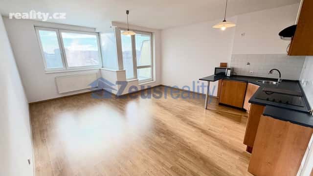 Pronájem byt 1+kk, 44 m², osobní, Melodická, Praha 5 – Stodůlky