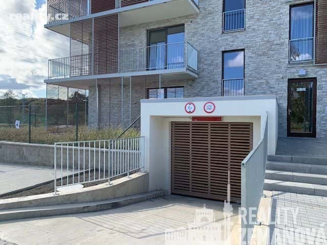 Pronájem byt 4+kk, 127 m², osobní, Dubová, Hostivice, okres Praha-západ