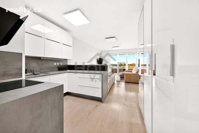 Prodej byt 1+kk, 36 m², cihla, osobní, Kadečkové, Praha 9 – Letňany