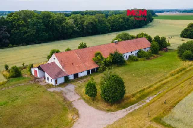 Prodej komerčního pozemku, Třebosice, Třebosice, okres Pardubice