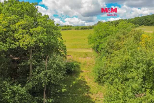 Pozemek 394 m2 k rekreační výstavbě, Mořinka, Mořinka, okres Beroun