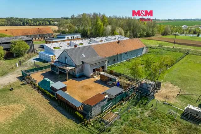 Prodej skladovacích prostor s rodinným domem, Vlkaneč, Vlkaneč, okres Kutná Hora