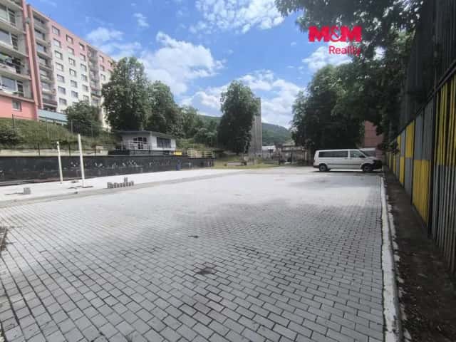 Pronájem komerčního areálu 1 632 m2 v Ústí nad Labem-Střekov, Žukovova, Ústí nad Labem