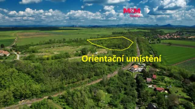 Pozemek k rekultivaci, 21999 m2, závoz zeminy Postoloprty, Postoloprty, okres Louny