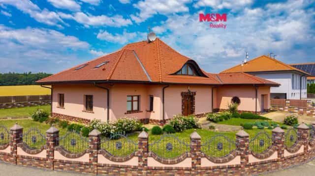 Prodej rodinného domu, 393 m2, Horoměřice, ul. Akátová, Akátová, Praha