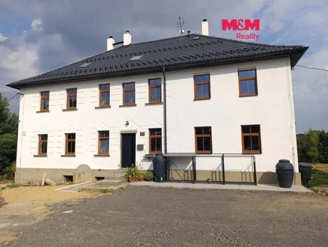 Pronájem veterinární ordinace s bytem 2+1, Václavice, Hrádek nad Nisou, okres Liberec