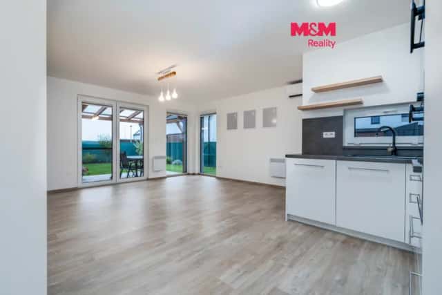 Prodej bytu 3+kk 102 m2 se zahradou, Rodov u Smiřic, Smiřice, okres Hradec Králové