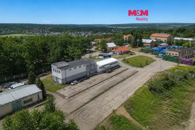 Pronájem zpevněné plochy, 1000 m2, Libušín, ul. Důl Max, Důl Max, Libušín, okres Kladno