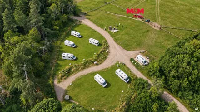 Pronájem stání pro karavan se zahrádkou 100 m2, Planá, Planá, okres Tachov