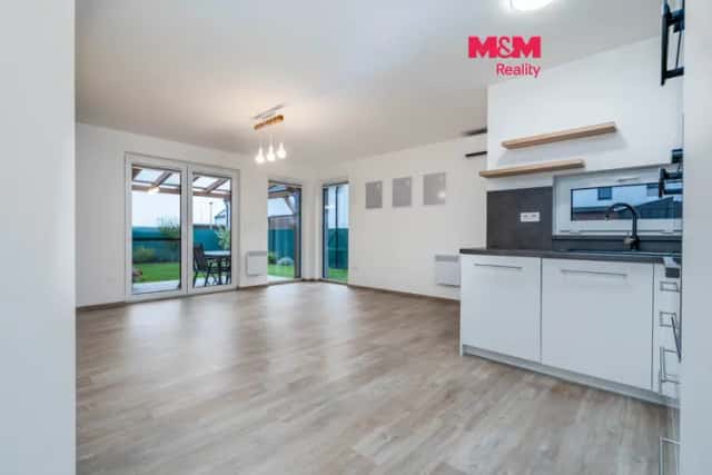 Rodinný dům 3+kk 102 m2 se zahradou, Rodov u Smiřic, Smiřice, okres Hradec Králové