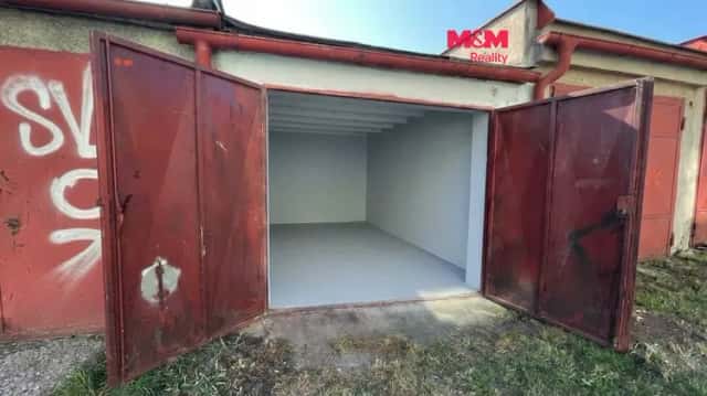 Garáž 18 m2 s elektřinou – Havlíčkův Brod, ul. Konečná, Konečná, Havlíčkův Brod