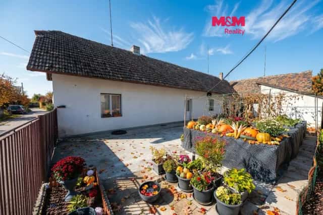 Kouzelná chalupa se zahrádkou v Holicích, ul. Zástěrova, Zástěrova, Holice, okres Pardubice