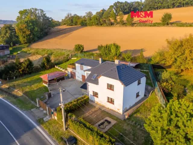 Prodej prostorného rodinného domu v Kněžmostě; Kněžmostu, Kněžmost, okres Mladá Boleslav