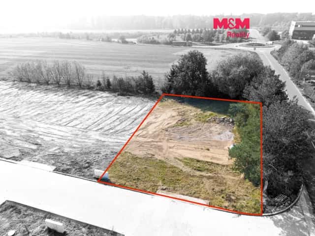 Prodej pozemku k bydlení, 813 m2, Dobřenice, Dobřenice, okres Hradec Králové