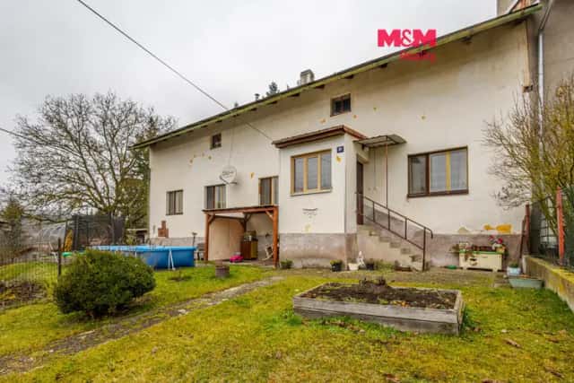 Prodej prostorného rodinného domu s pozemkem v Kařezu, Kařez, okres Rokycany