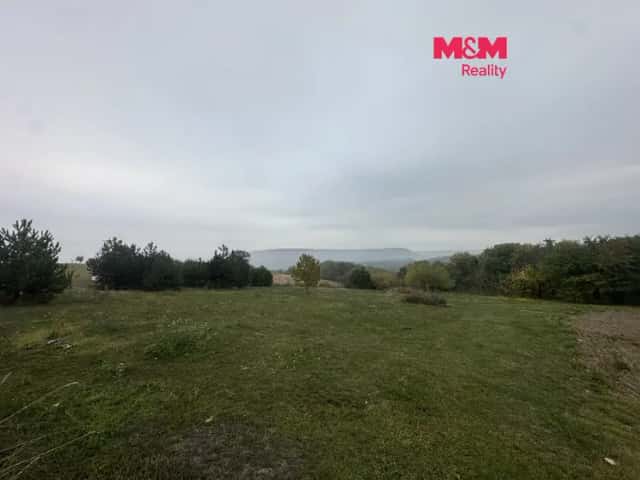Prodej pozemku k bydlení, 1849 m2, Markvarec, Hřivice, okres Louny