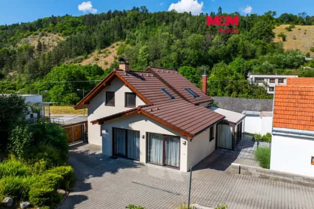 Prodej dvou rodinných domů, Blansko - Lažánky, Blansko
