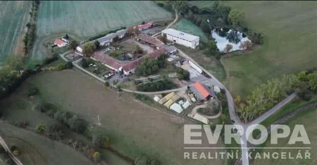 Zemědělský areál o rozloze 27.424 m2, Radkov