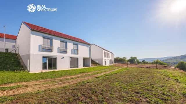 Prodej nadstandardní novostavby 5+kk, 1.180 m2, Vohančice - Jižní svahy, Vohančice, okres Brno-venkov