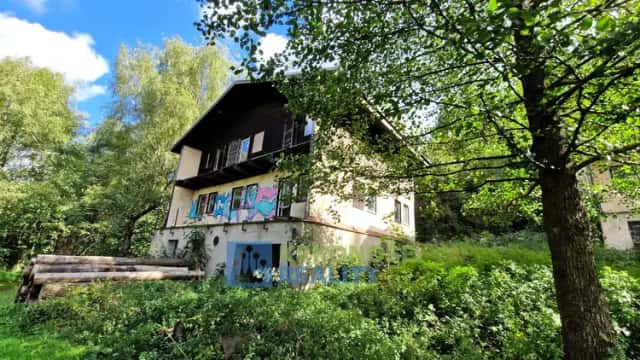 Prodej dvou domů na krásném místě s výhledem na Krkonoše, Trutnov Babí., Trutnov