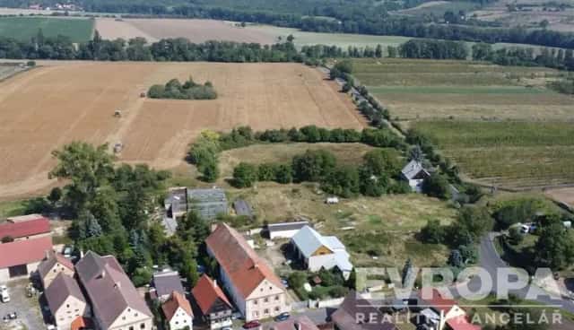 Prodej rozsáhlého komerčního areálu, Ploskovice, Těchobuzice, Ploskovice, okres Litoměřice