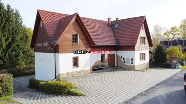 Krásný penzion, obec Jeseník, 9 bytů s užitnou plochou 750 m2 a pozemkem 1.414 m2, Kalvodova, Jeseník