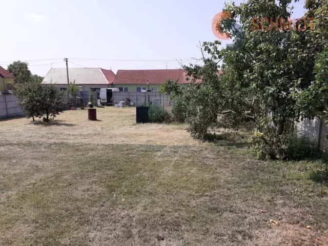 Pozemek o výměře 607 m2 pro výstavbu RD v obci Šanov, Šanov, okres Znojmo