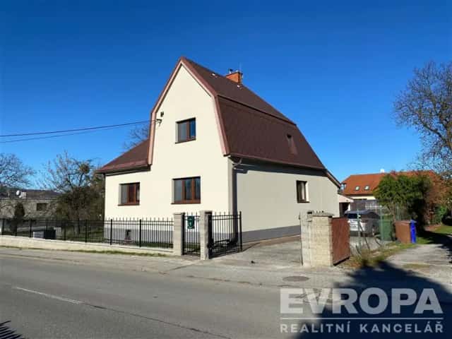 Nabídka prodeje rodinného domu 5+1 se zahradou a garáží v Nové Vsi ve Frýdlantu nad Ostravicí, Nová Ves, Frýdlant nad Ostravicí, okres Frýdek-Místek