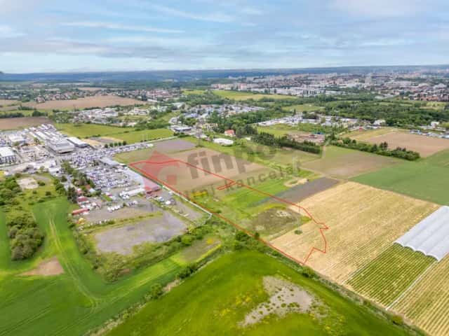 Prodej pozemků 28 484 m2, Praha - Kunratice, Vídeňská, Vestec, okres Praha-západ