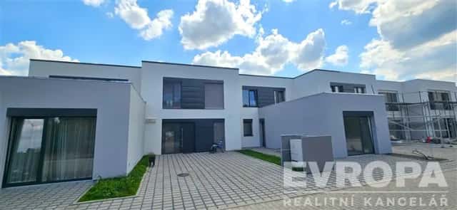 Rezidence Loučná - Sezemice, Družstevní, Sezemice, okres Pardubice