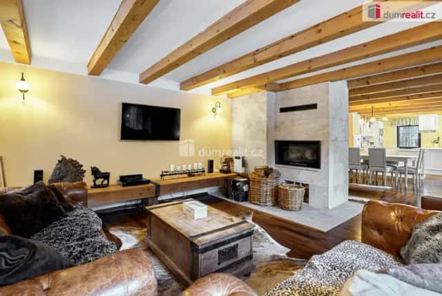 Dům s investiční příležitostí na pozemku 6.666 m2 v Krušných horách, Merklín, okres Karlovy Vary